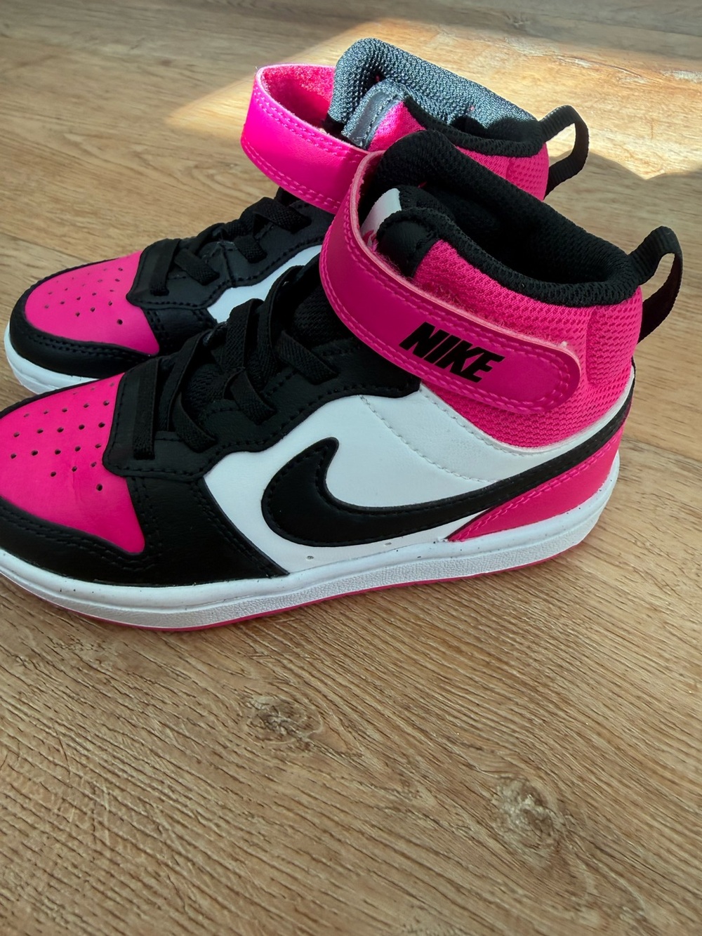 Nike Kids High-Top Sneakers in Hot Pink, Black & White